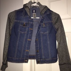 Jean jacket with hood